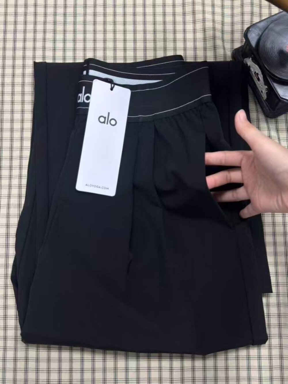 New With Tags ALO Yoga Suit Up Pants Black 30"🌾Leg-Lengthening - Picture 6 of 7